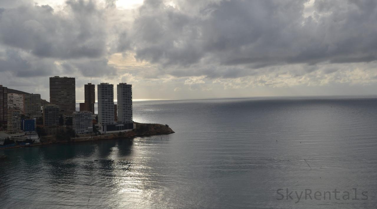 Las Damas - Aloturin Benidorm Bagian luar foto