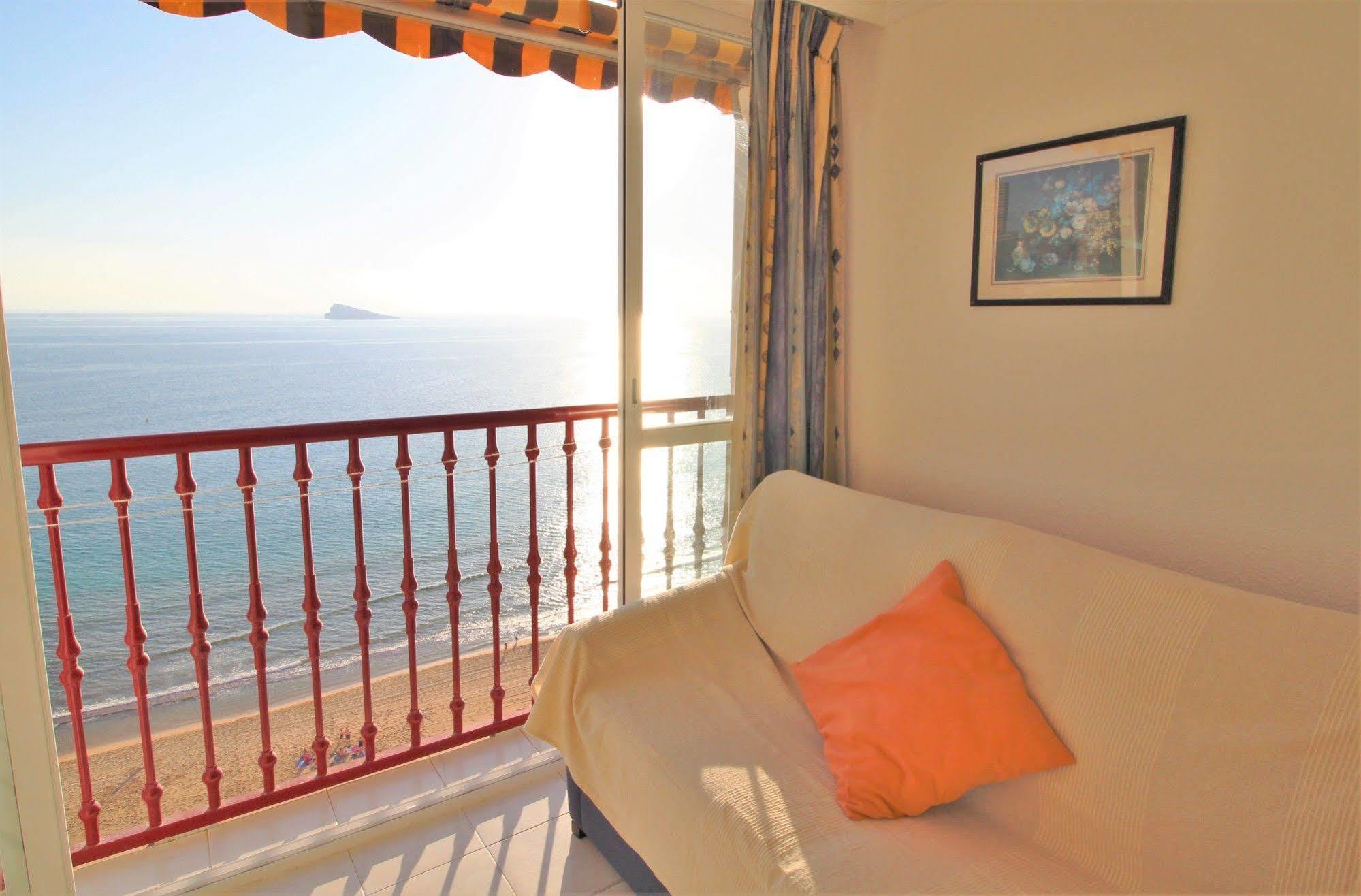 Las Damas - Aloturin Benidorm Bagian luar foto